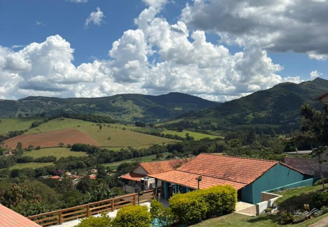 Casa en Extrema - Chácara com Piscina e Churrasqueira em Extrema MG