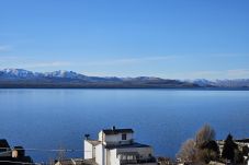 Estudio en San Carlos de Bariloche - Suizo I departamento con espectacular vista al lago Nahuel Huapi