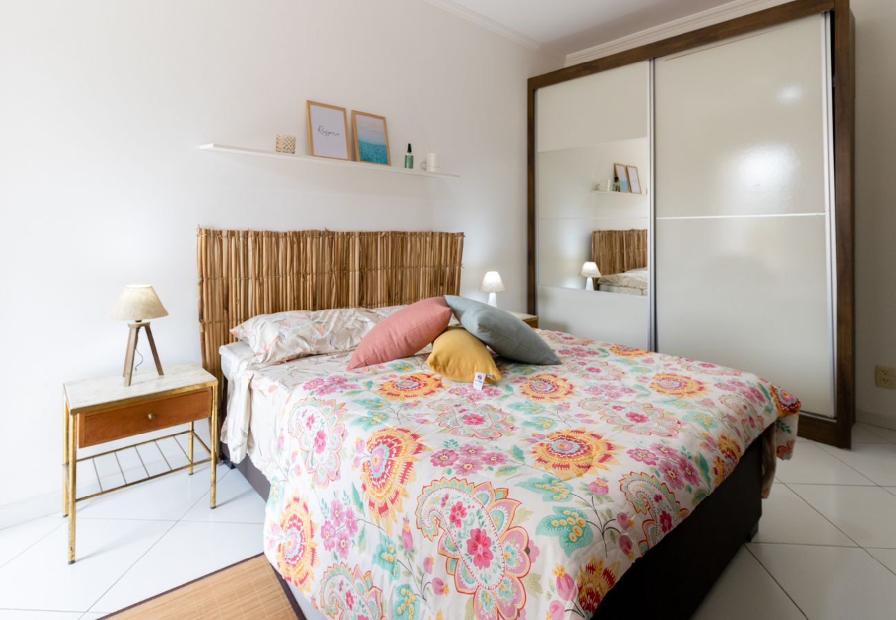 Apartamento en Guarujá - Ótimo apto c WiFi a 700m da Praia do Tombo-Guarujá