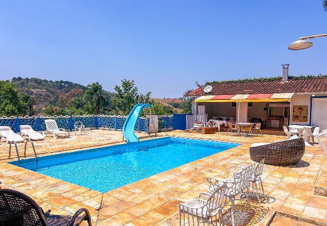 Casa en Bragança Paulista - Casa com Piscina e Lazer Completo para Famílias