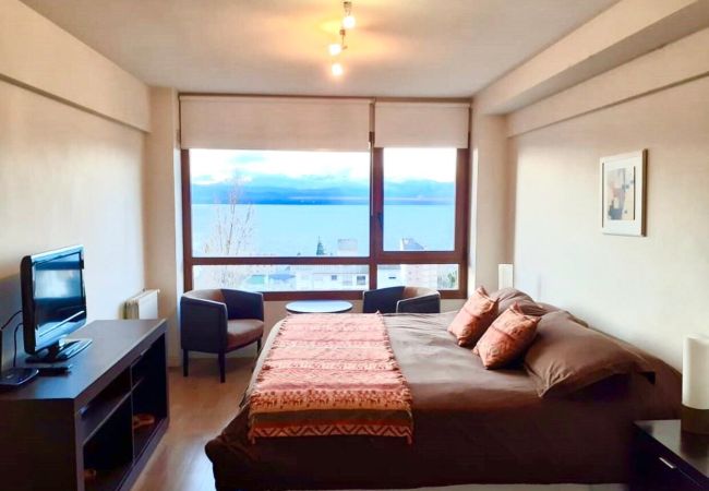 Estudio en San Carlos de Bariloche - Terrazas del lago I U con vista al lago Nahuel Huapi