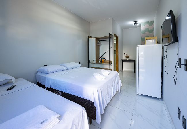 Apartamento en Alfenas - Studio equipado na área central com Wi-Fi