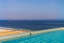 Apartamento en Rio de Janeiro - Vista al mar y balc&amp;oacute;n con ba&amp;ntilde;era | Q20