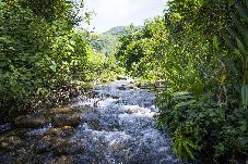 Casa en Macaé - Casa ampla c piscina e churrasq em meio à natureza