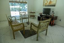 Casa en Macaé - Casa ampla c piscina e churrasq em meio à natureza