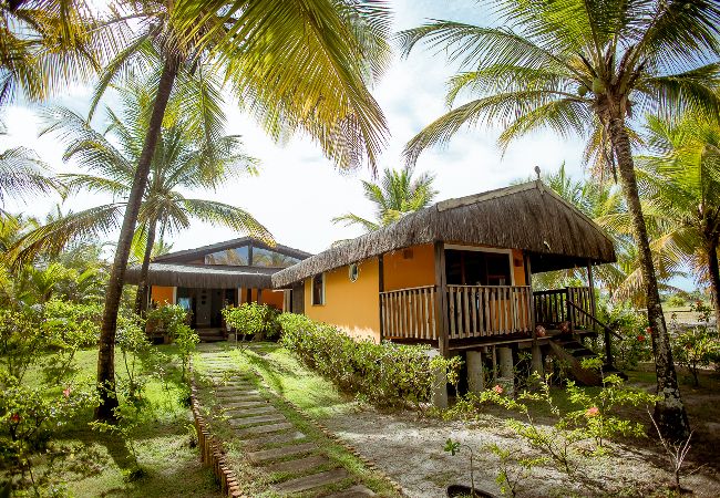 Casa en Ilhéus - Refúgio pé na areia na Praia do Acuípe com Wi-Fi
