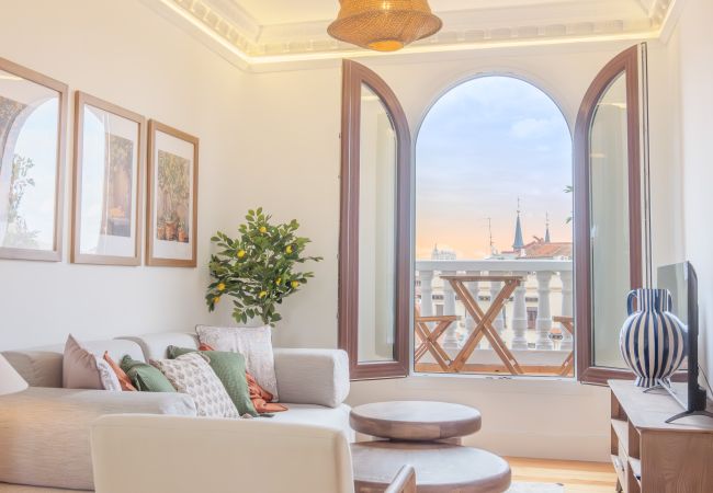 Apartamento en Madrid - Ático con extraordinaria Terraza - Centro -Lujo - Alturas con sabor Mediterráneo. Temporal 