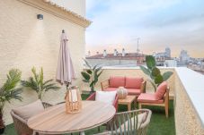 Apartamento en Madrid - Ático con extraordinaria Terraza - Centro -Lujo - Alturas con sabor Mediterráneo. Temporal 