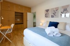 Apartamento en Madrid - Charmartin 4 Torres: 2 dormitorios ideal para familias y viajeros de negocios .Temporal