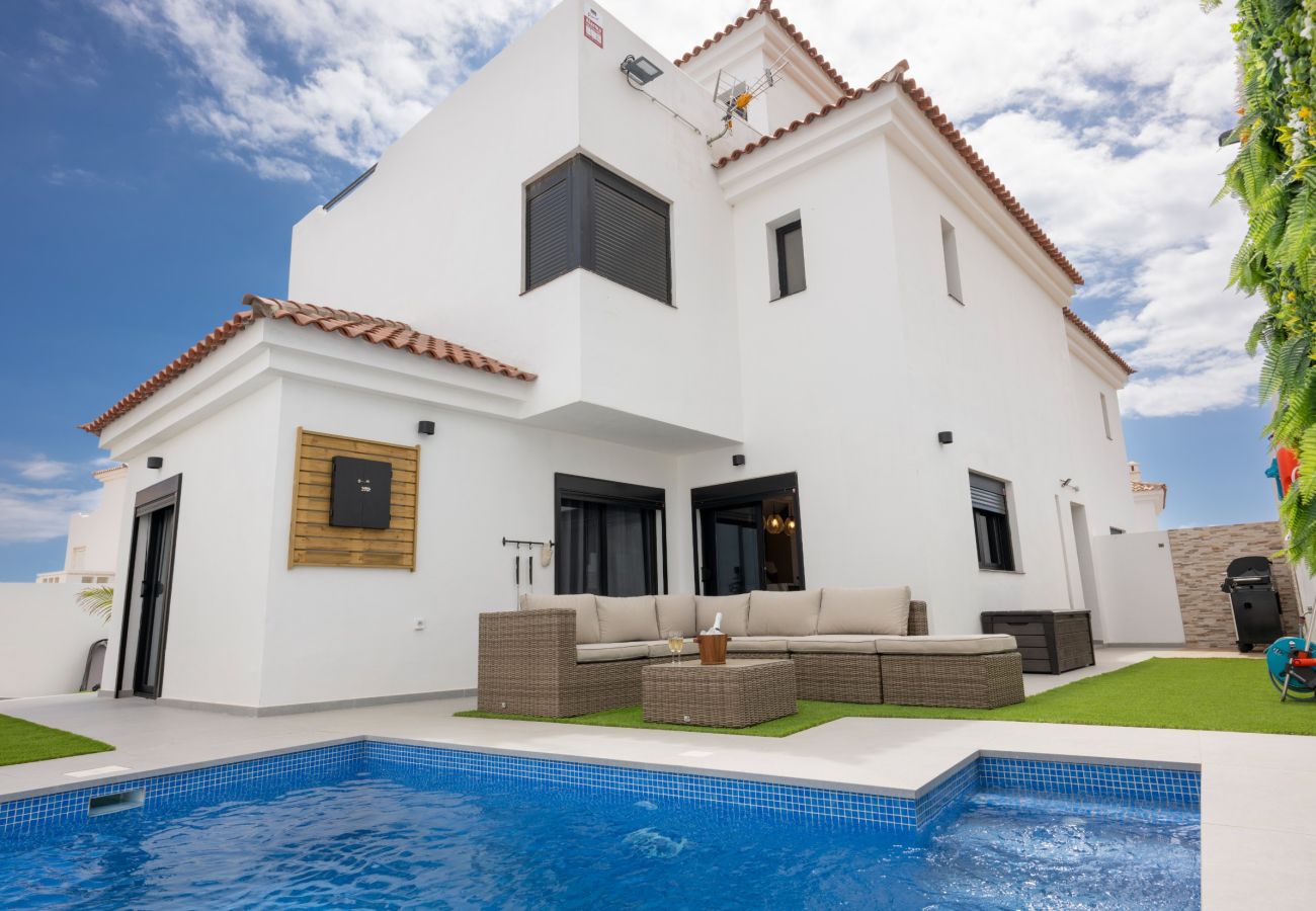 Destino turístico con alojamiento disponible para reservar en Liviind Travel