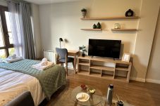 Estudio en San Carlos de Bariloche - Grinly con vista al lago y estacionamiento en Bariloche 