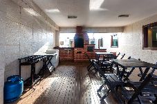 Casa en Santa Luzia - Casa com piscina,churrasqueira e ótima localização