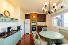 Apartamento en Gramado - NOVO! Duplex 3 dormitórios a 100m da Rua Torta! 