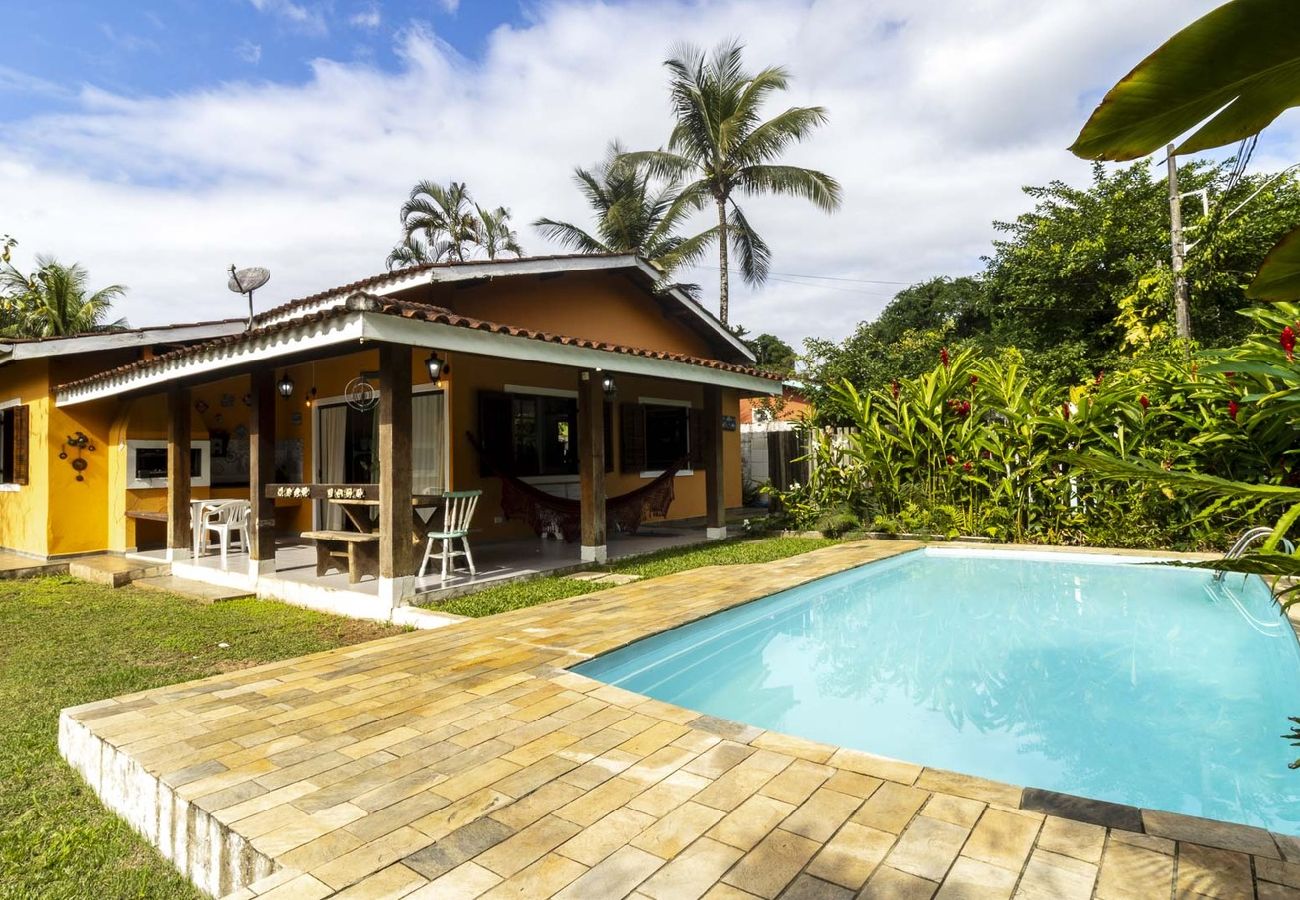 Casa en São Sebastião - Casa com piscina a 500m da Praia de Boiçucanga
