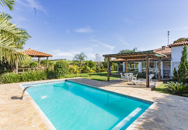 Casa en Porto Feliz - Quinta en Condominio con Piscina en Porto Feliz
