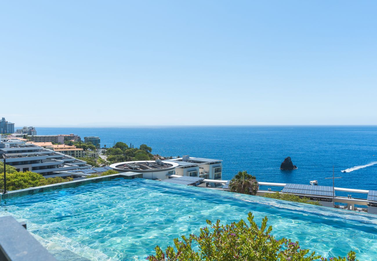 Apartamento en Funchal - Monumental Sea&Sky by Atlantic Holiday