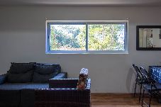 Casa en Santana de Parnaíba - Refúgio Pet-Friendly c/ Lareira, garagem e Wi-fi