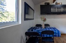 Casa en Santana de Parnaíba - Refúgio Pet-Friendly c/ Lareira, garagem e Wi-fi