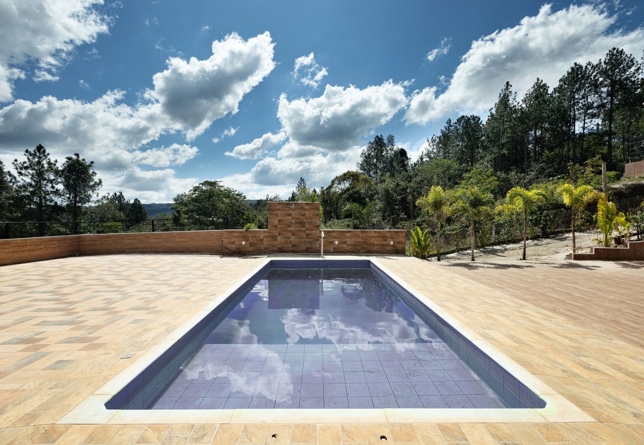 Casa en Mairinque - Chácara no Porta do Sol em Mairinque com piscina