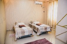 Casa en Belém -  Casa completa com 3 suítes, wi-fi e smart lock