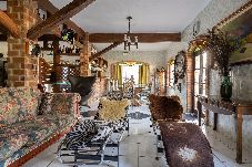 Casa en Gravatá - Casa de Campo Luxuosa c/ Piscina e Churrasqueira