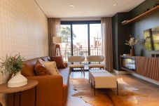 Apartamento en Gramado - NOVO! Apto moderno (2 suítes) a 600m da Rua Coberta!