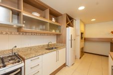 Apartamento en Gramado - Apto amplo 2D (banho social+lavabo) no coração de Gramado!