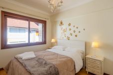 Apartamento en Gramado - Apto amplo 2D (banho social+lavabo) no coração de Gramado!