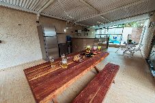 Casa en Conde - Casa em Jacumã com piscina, 5 suítes e Fliperama