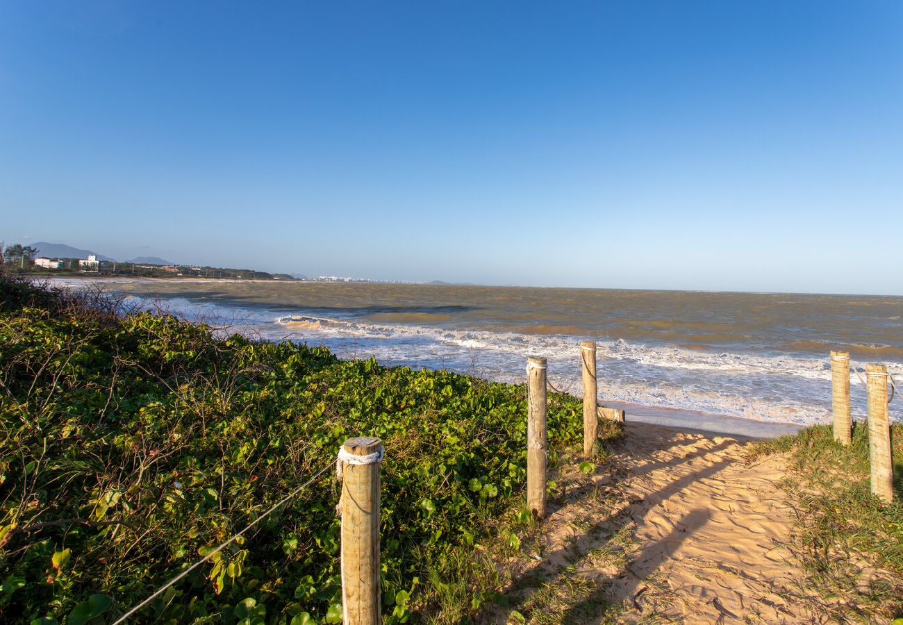 Apartamento en Guarapari - Apto Pet Friendly com Garagem na Enseada Azul