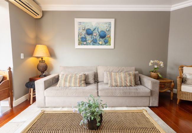 Apartamento en Gramado - Disfrute o centro sem carro! 4 quartos a 60m da Rua Coberta! 