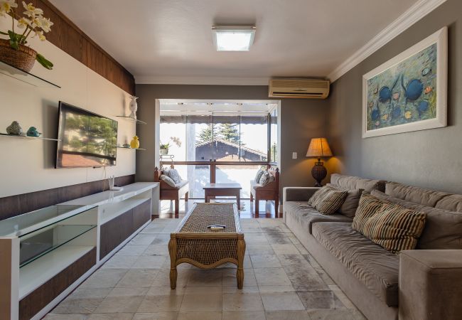 Apartamento en Gramado - Desfrute o centro sem carro! 4 quartos a 60m da Rua Coberta! 