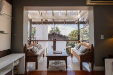 Apartamento en Gramado - Disfrute o centro sem carro! 4 quartos a 60m da Rua Coberta! 