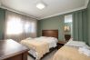 Apartamento en Gramado - Desfrute o centro sem carro! 4 quartos a 60m da Rua Coberta! 