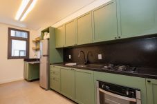 Apartamento en Gramado - NOVO! Apto 2 suítes a 400m da R Coberta!