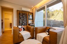 Apartamento en Gramado - ¡NOVO! Wine & Cinema! 1D dos sonhos, a 1,2km da R Coberta